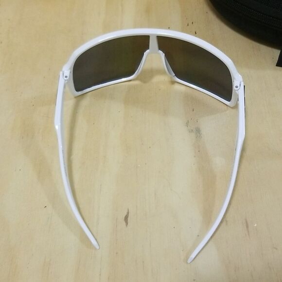 Oakley SUTRO Ti Purple POLARIZED Galaxy Blue SAPPHIRE Sunglasses Patrick Mahomes - Picture 5 of 8